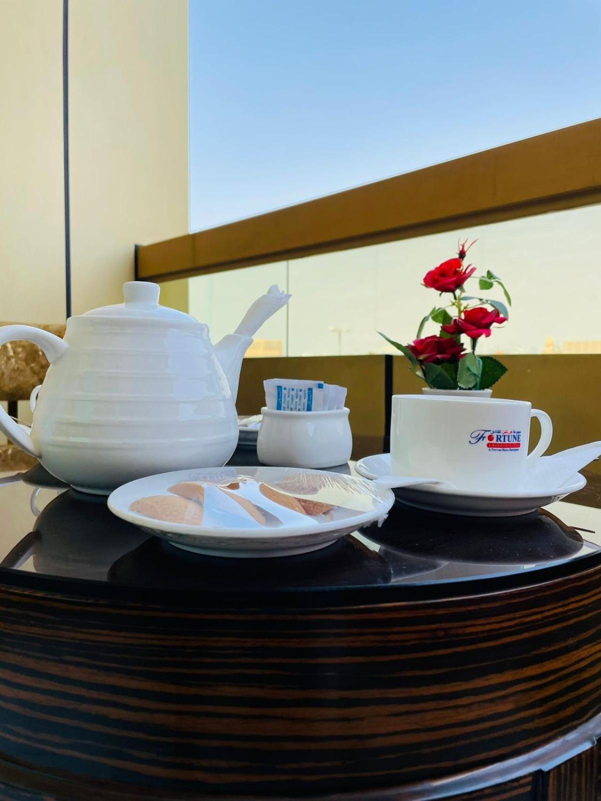 Fortune Hotel Deira Dubai Exteriör bild