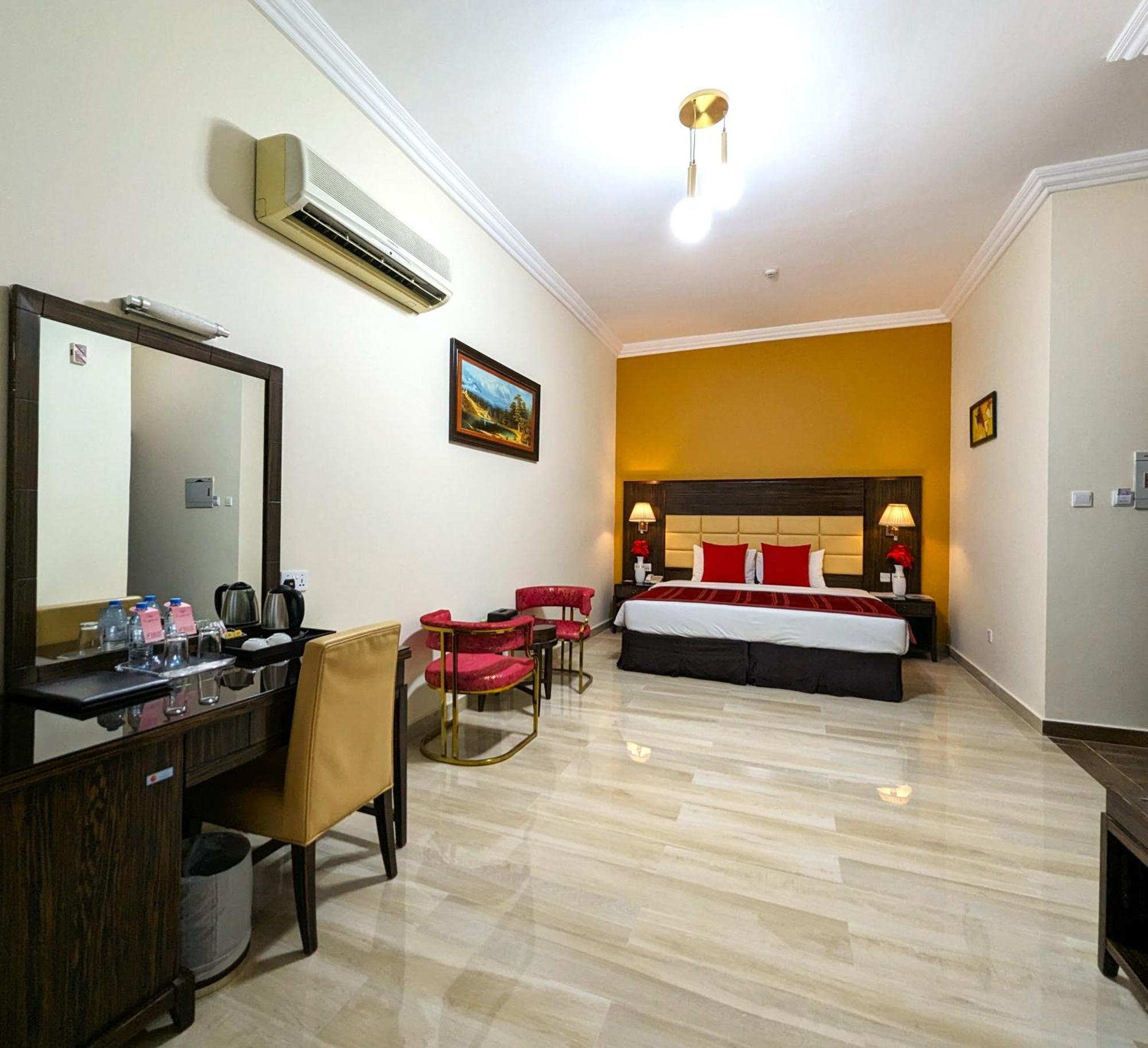 Fortune Hotel Deira Dubai Exteriör bild