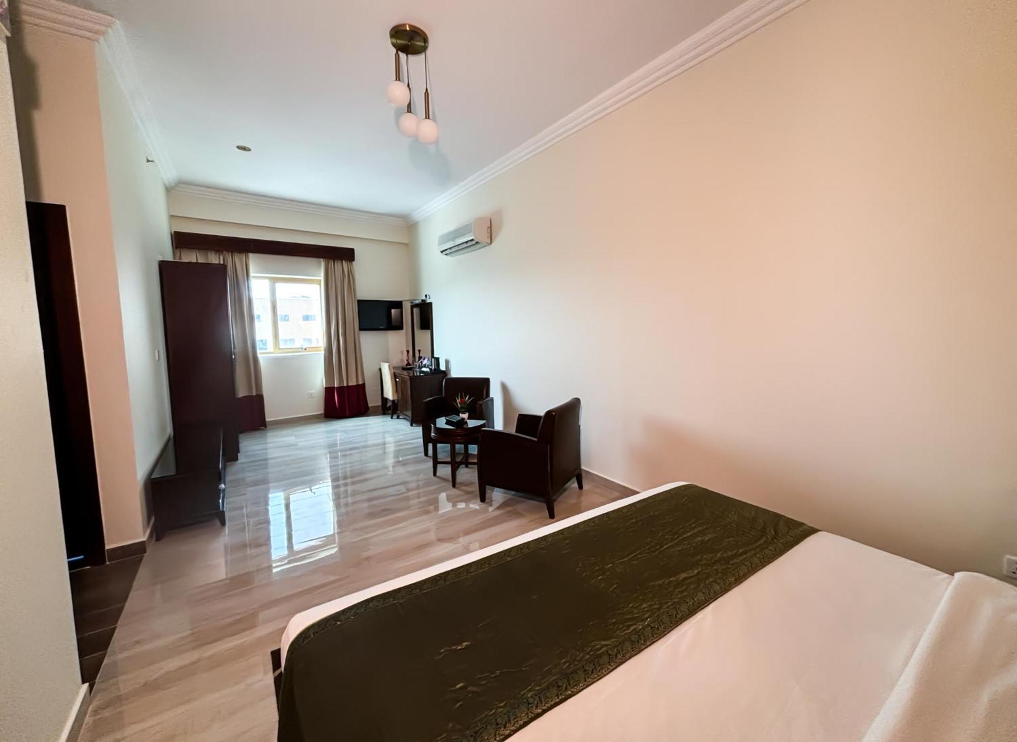 Fortune Hotel Deira Dubai Exteriör bild