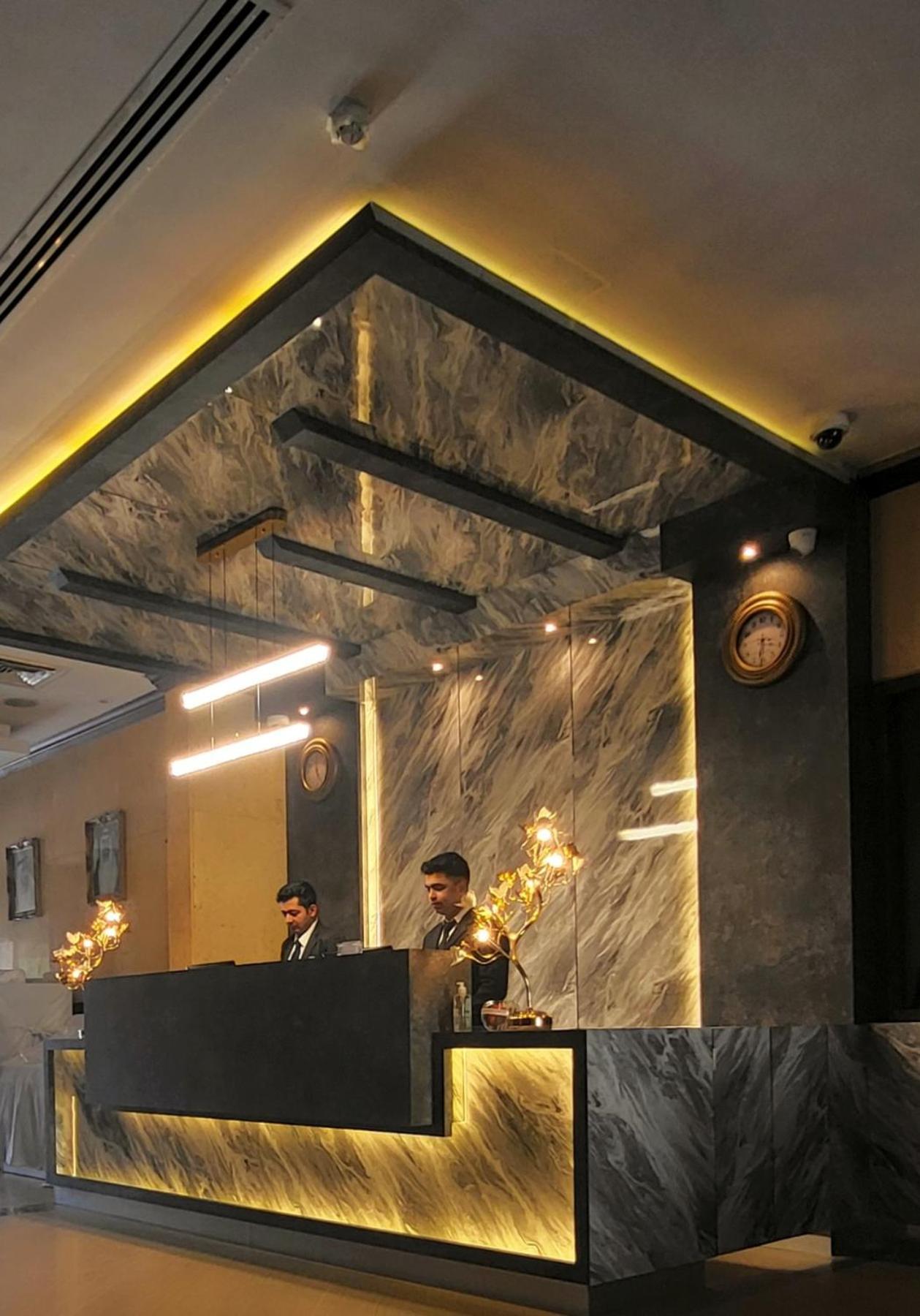 Fortune Hotel Deira Dubai Exteriör bild